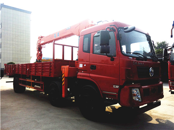 東風(fēng)前四后四石煤12噸隨車(chē)吊