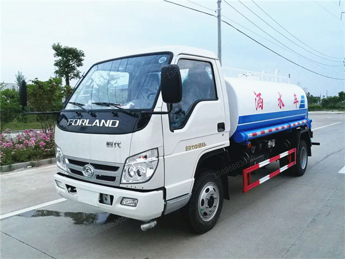 福田時(shí)代5噸灑水車(chē)