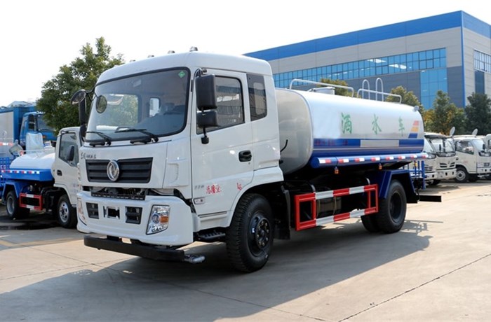 常見東風(fēng)12噸綠化噴灑車廠家灑水車報(bào)價(jià)