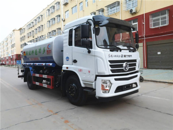 東風(fēng)D3灑水車12噸霧炮車發(fā)車北京！