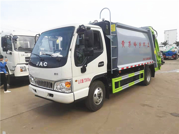 江淮康玲壓縮垃圾車發(fā)云南，湖北程力車輛上戶容易!