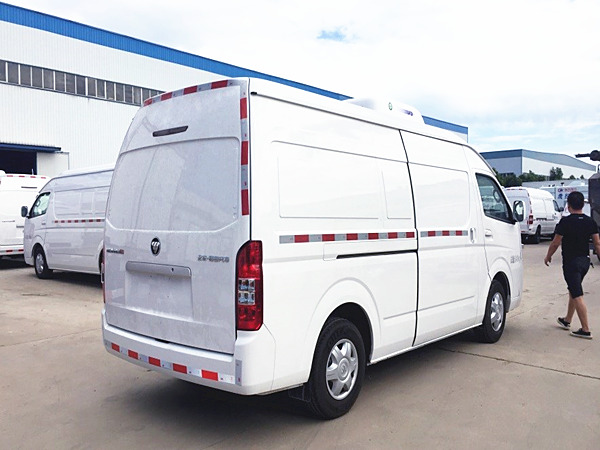 福田G9國(guó)六藍(lán)牌面包冷藏車(chē)